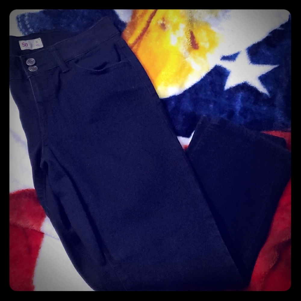 Black Crop/Capri  pants